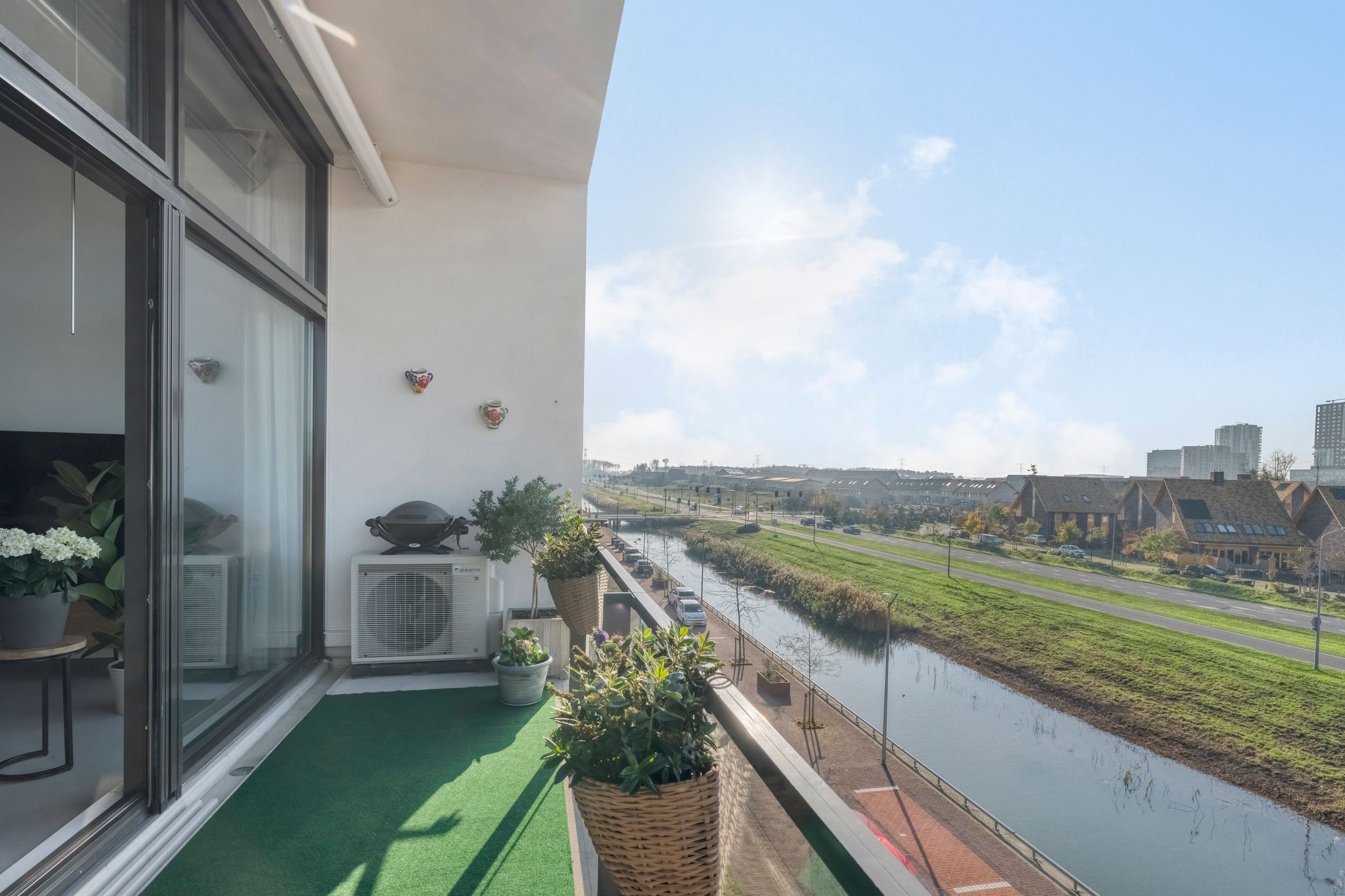 Foto 15 van Beneluxlaan 957