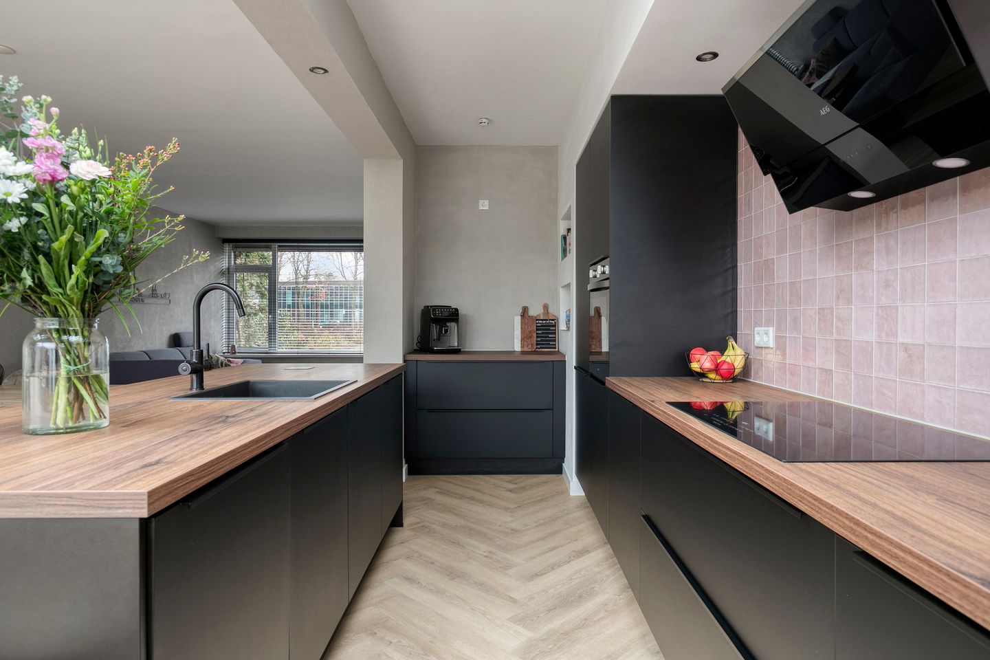 Photo 19 of Jacob Romanstraat 13