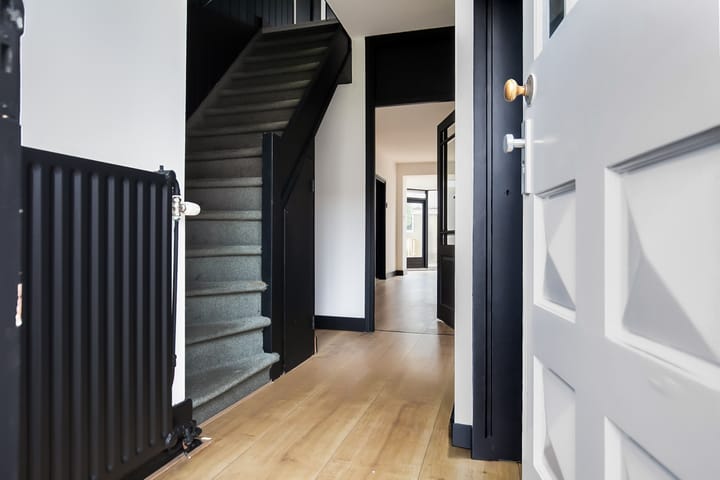 Photo 8 of Van den Berghlaan 607