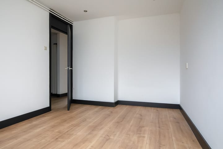 Photo 25 of Van den Berghlaan 607