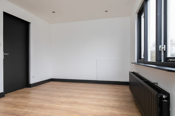 Photo 34 of Van den Berghlaan 607