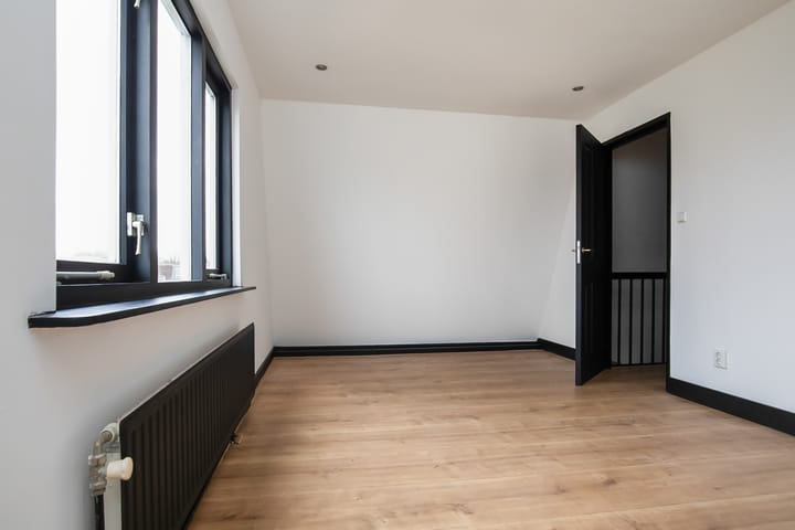 Photo 41 of Van den Berghlaan 607