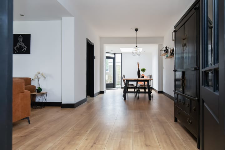 Photo 9 of Van den Berghlaan 607