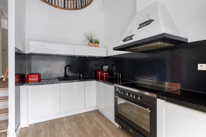 Foto 13 van Antillenweg 36