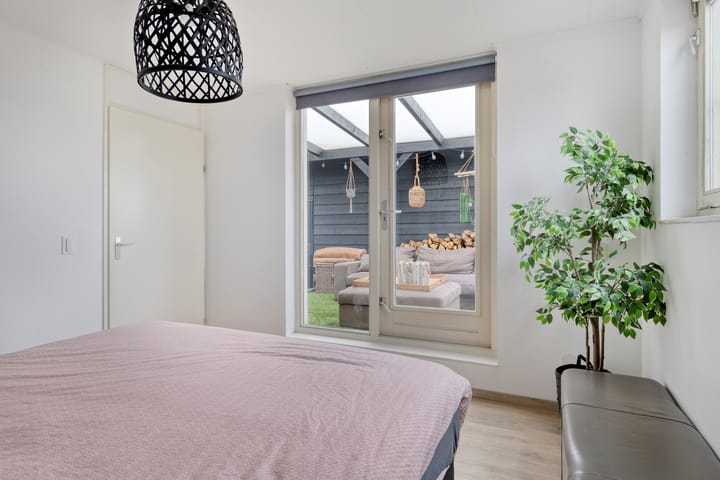 Foto 33 van Antillenweg 36