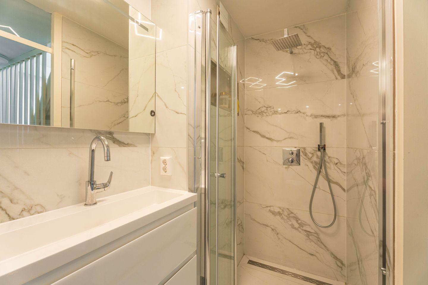 Photo 19 of Spoorlaan 35