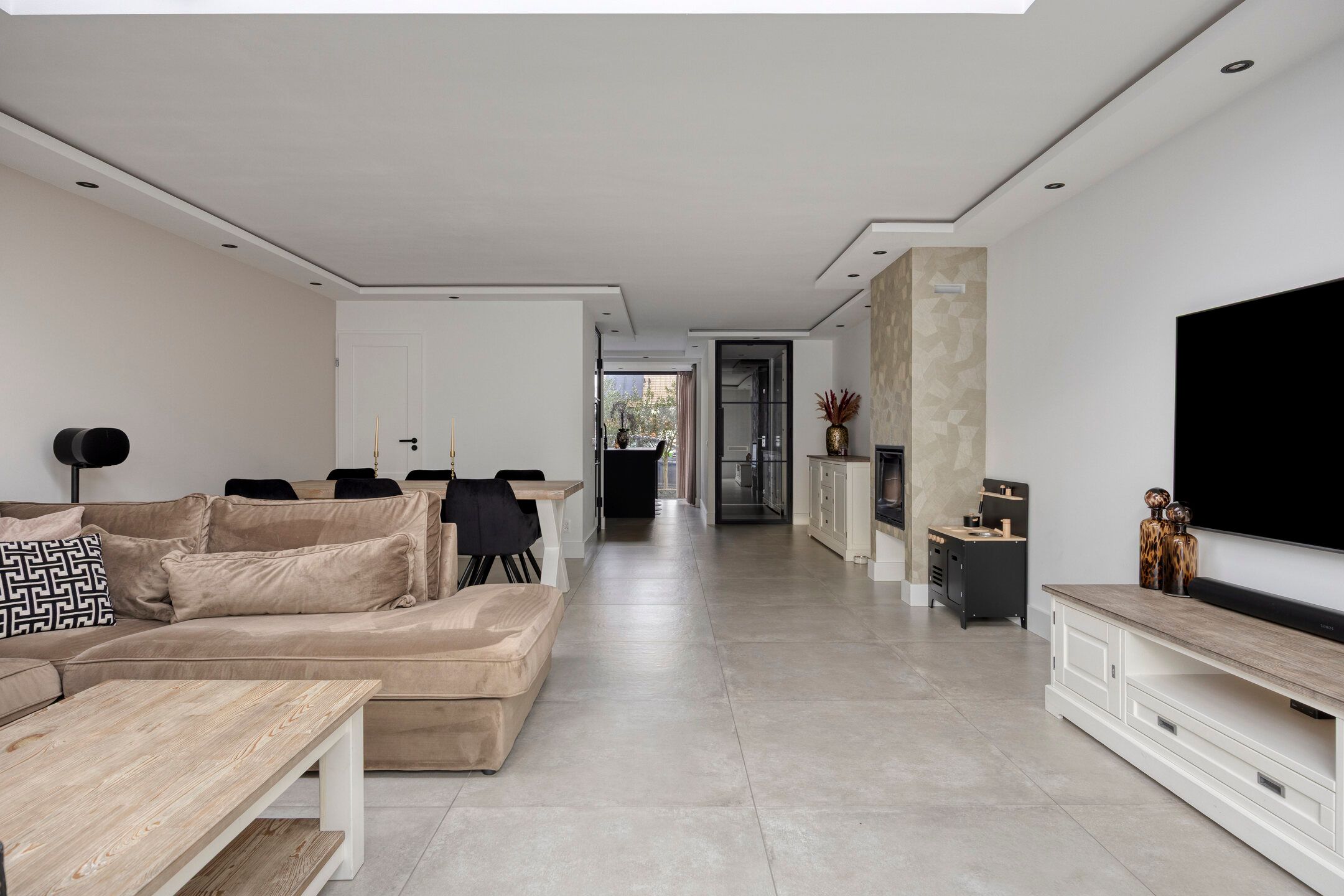 Foto 9 van Mosselhoekplein 1