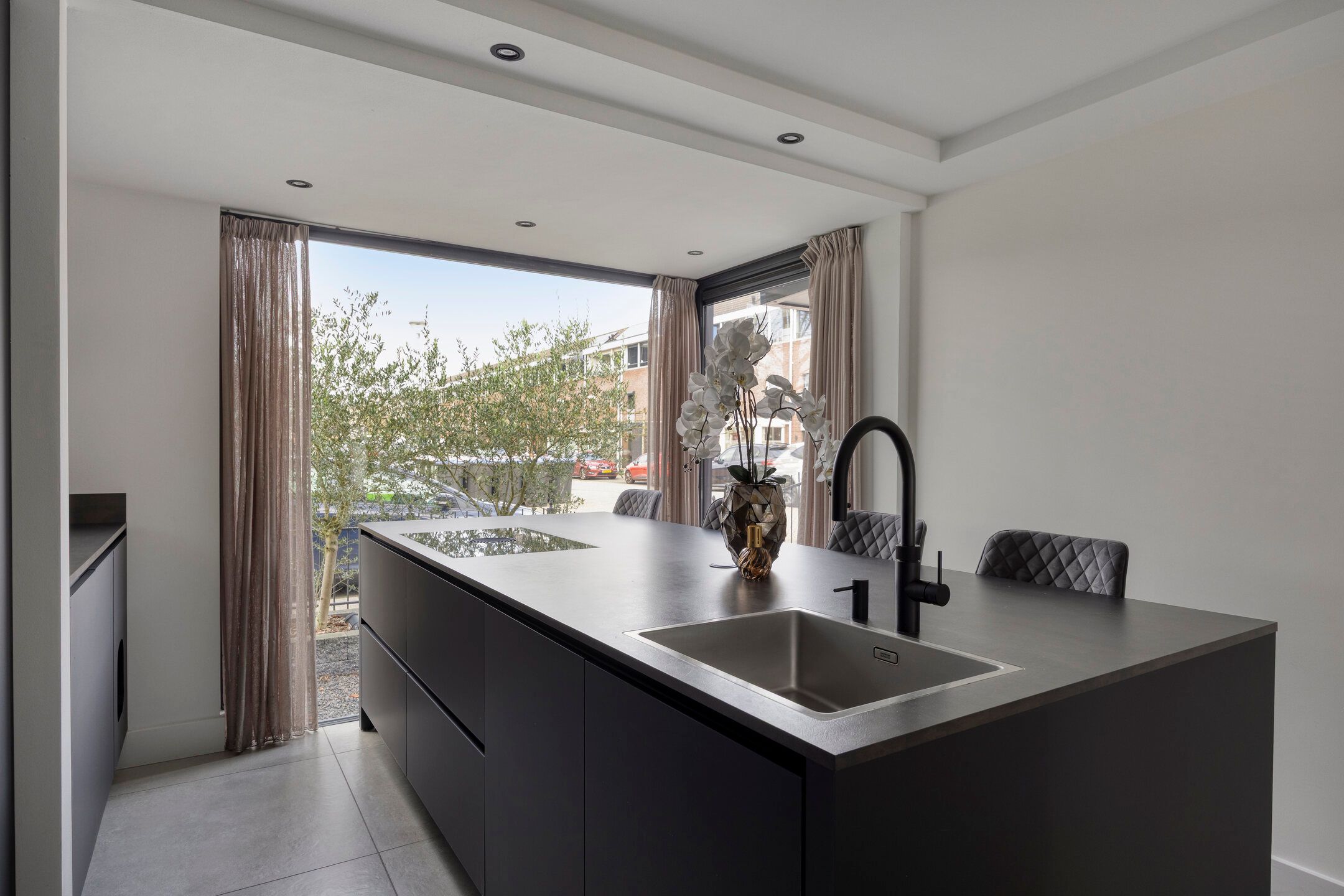 Foto 18 van Mosselhoekplein 1