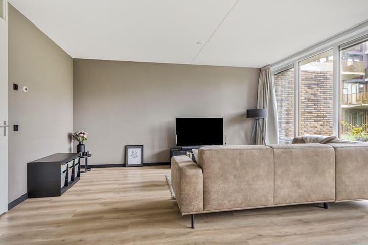 Foto 11 van Sumatraweg 222