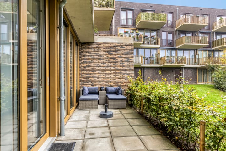 Foto 27 van Sumatraweg 222