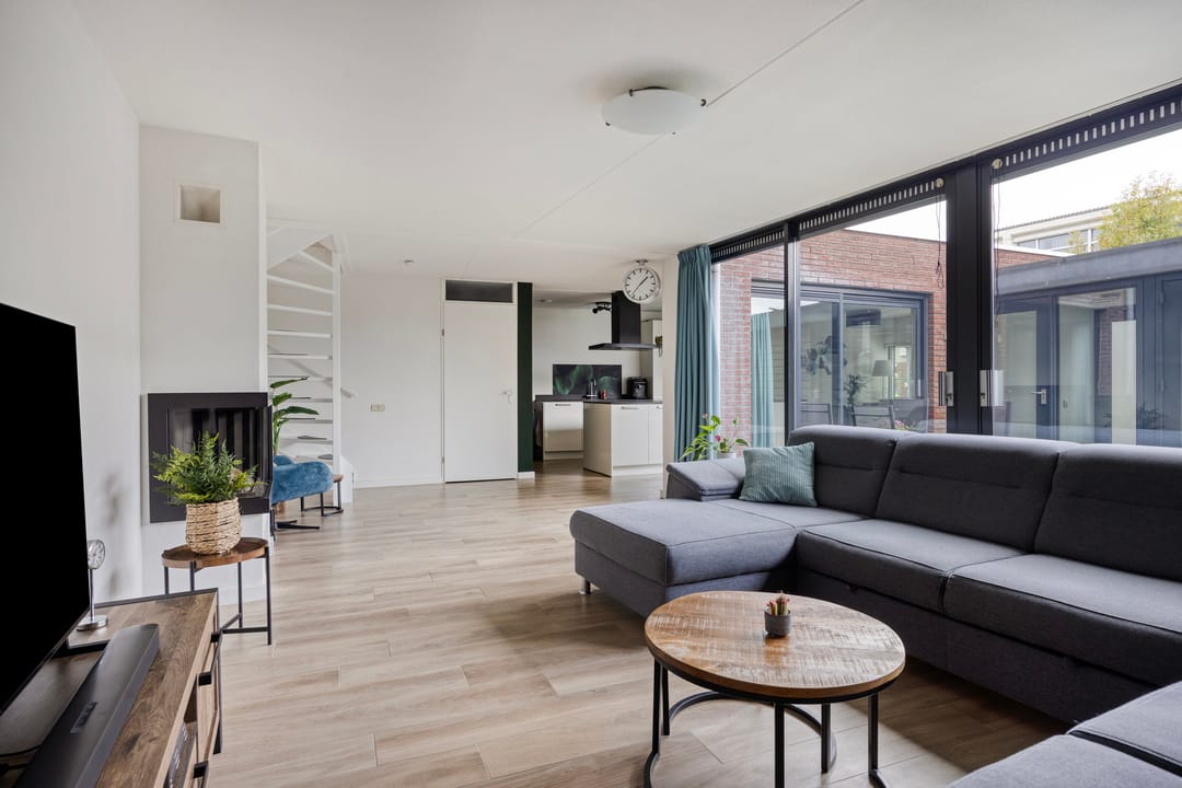 Foto 11 van Overlangelstraat 14