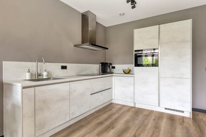 Foto 3 van Sumatraweg 222