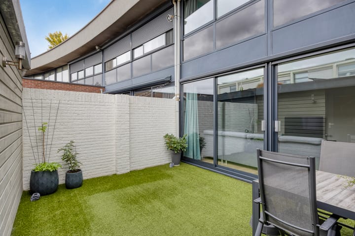 Foto 22 van Overlangelstraat 14