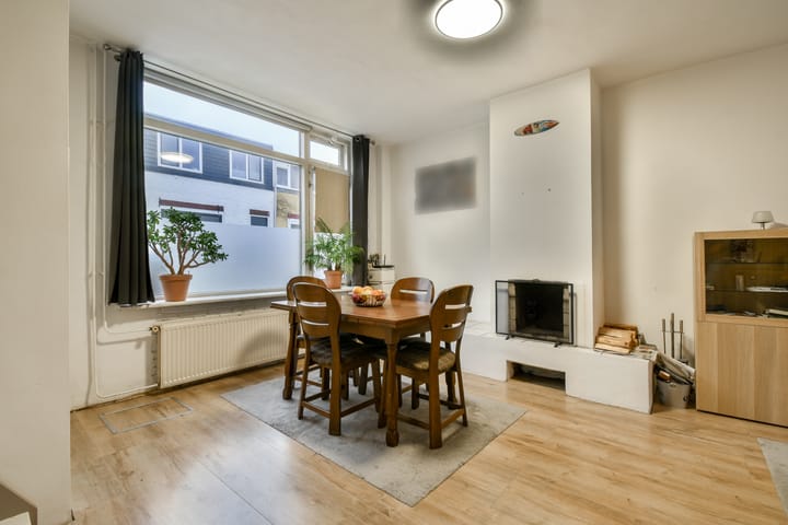 Foto 2 van Houtstraat 4