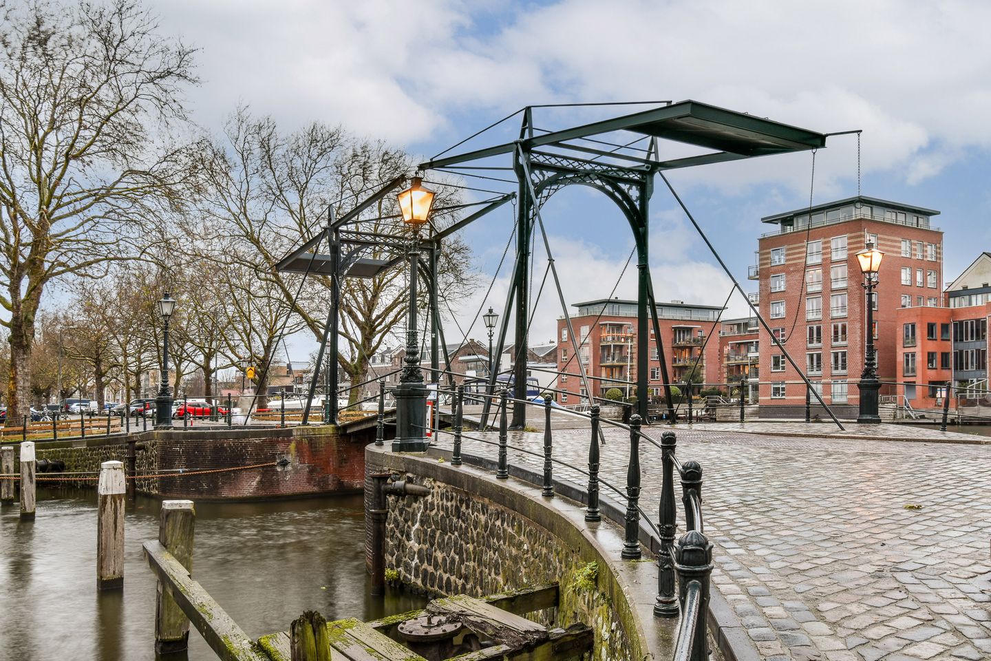 Foto 20 van Houtstraat 4