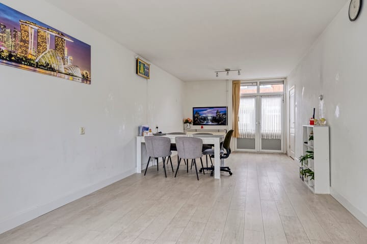 Foto 2 van Bijltje 32