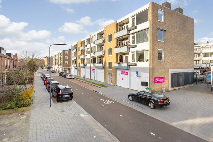 Foto 8 van Robijnstraat 15-B