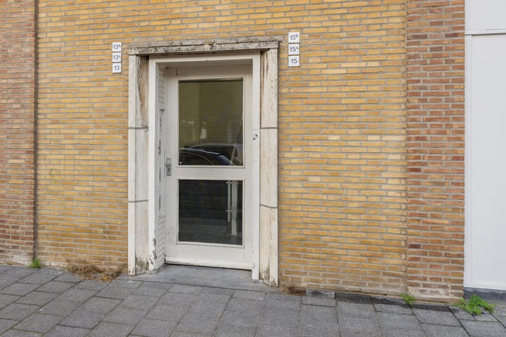 Foto 9 van Robijnstraat 15-B