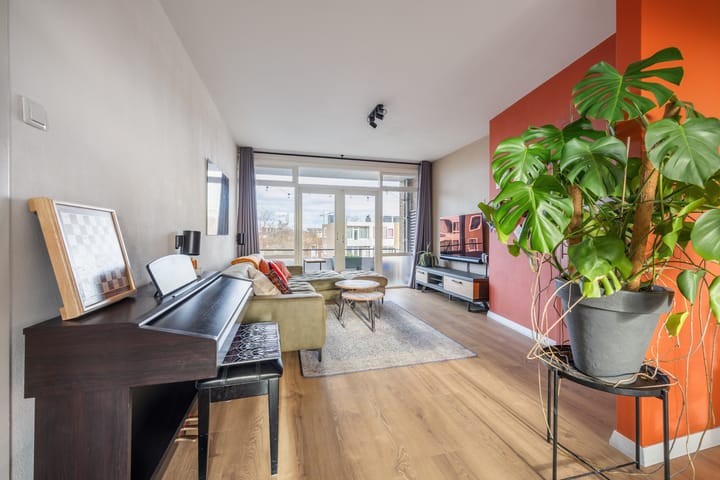 Foto 15 van Robijnstraat 15-B