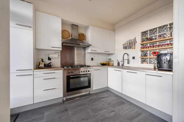 Foto 30 van Robijnstraat 15-B