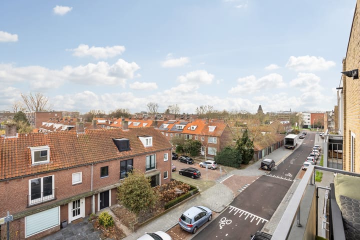 Foto 37 van Robijnstraat 15-B