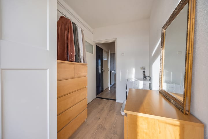 Foto 46 van Robijnstraat 15-B