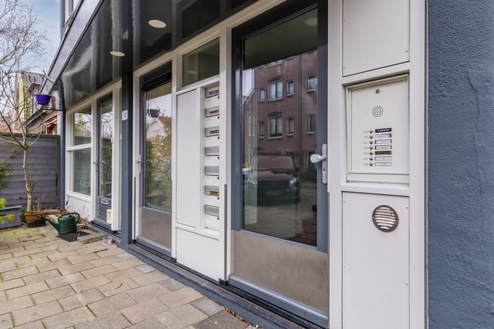 Photo 7 of Zeemansstraat 24-N