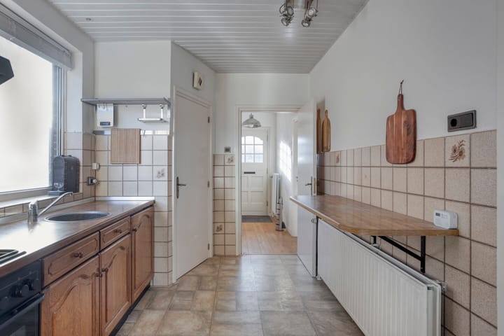 Photo 15 of Meidoornstraat 15