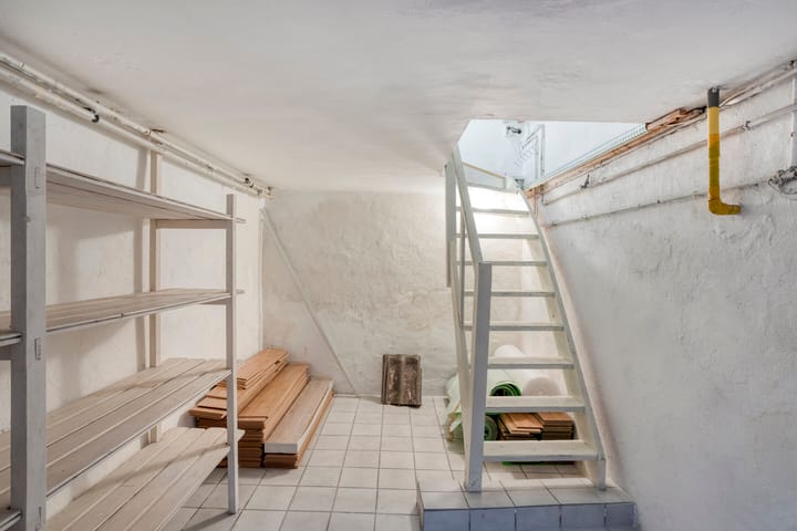 Photo 18 of Meidoornstraat 15