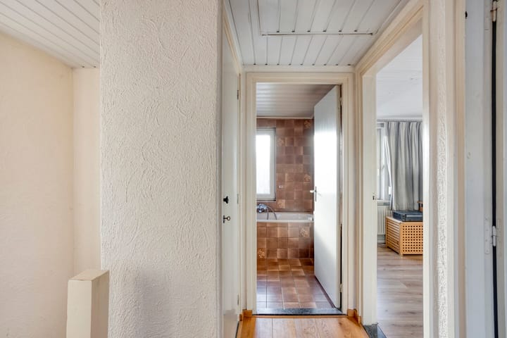 Photo 22 of Meidoornstraat 15