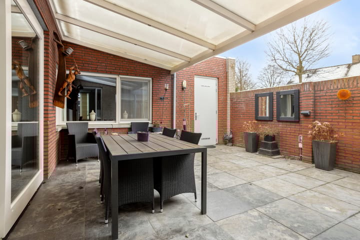 Photo 4 of Lindanusstraat 27