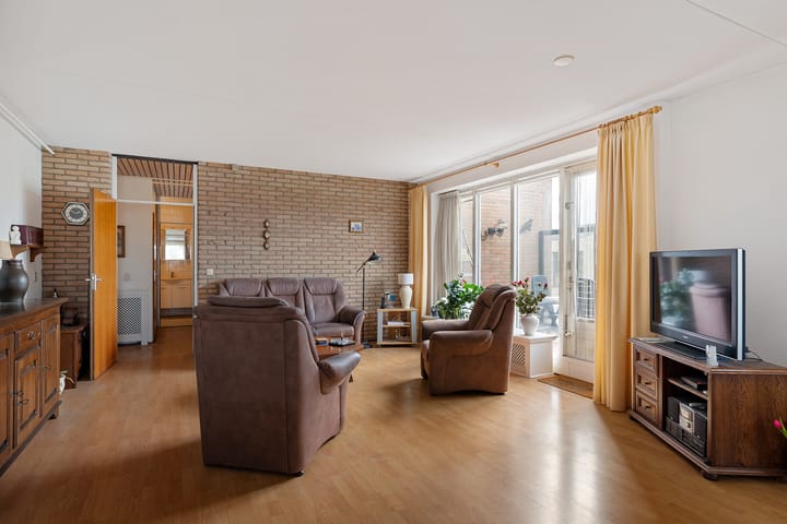 Foto 13 van Van Schaikweg 32