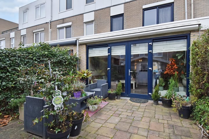 Foto 5 van Staalblauw 101