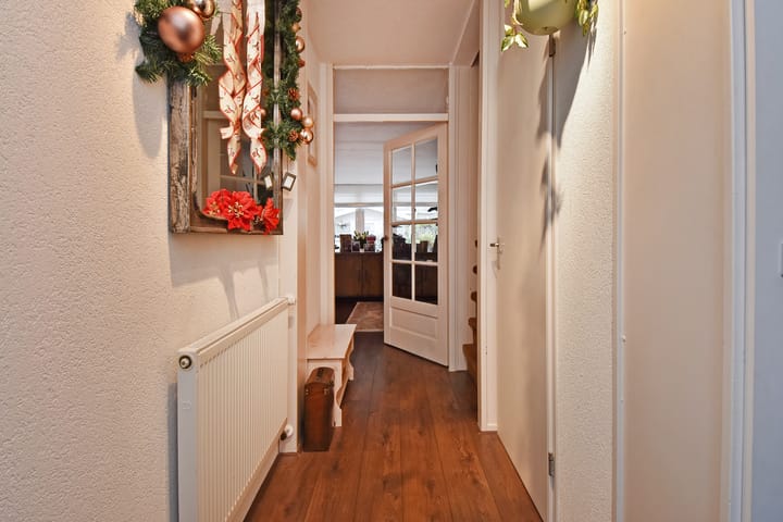 Foto 7 van Staalblauw 101