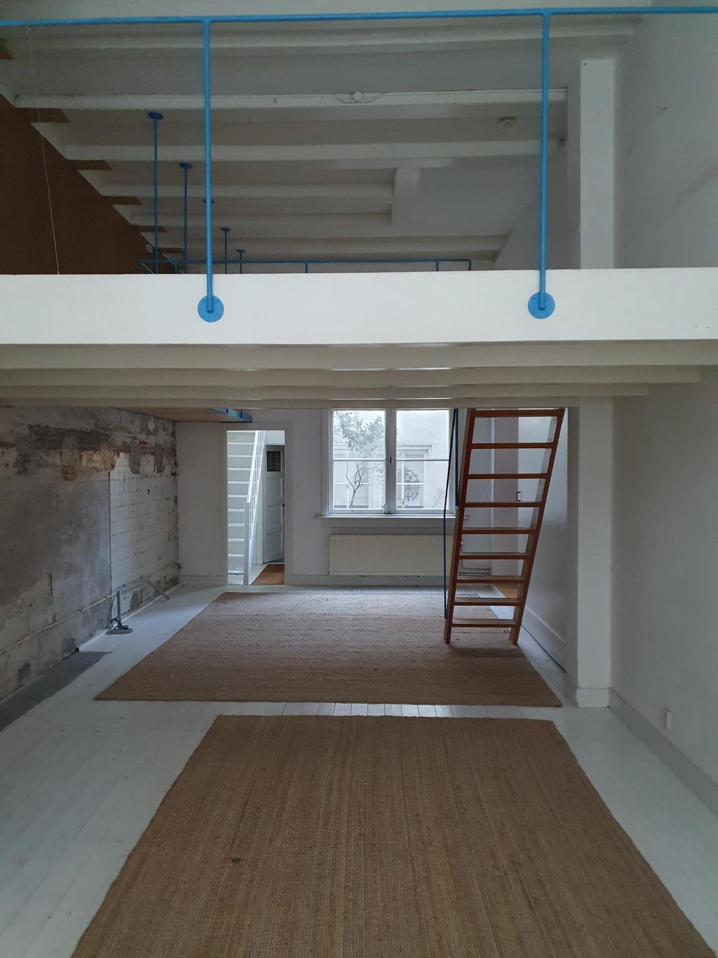 View photo 3 of Nieuwe Leliestraat 50-H