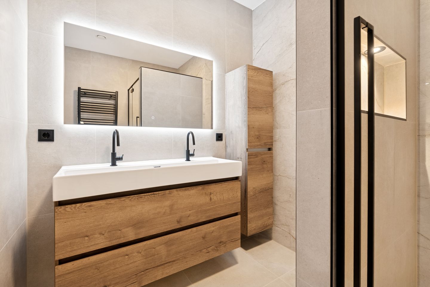 Photo 25 of Ambonstraat 52