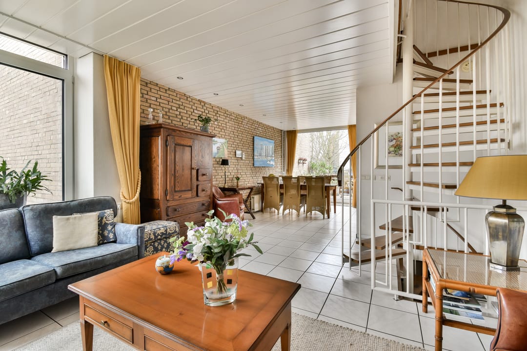 Photo 2 of Johan Willem Frisolaan 18