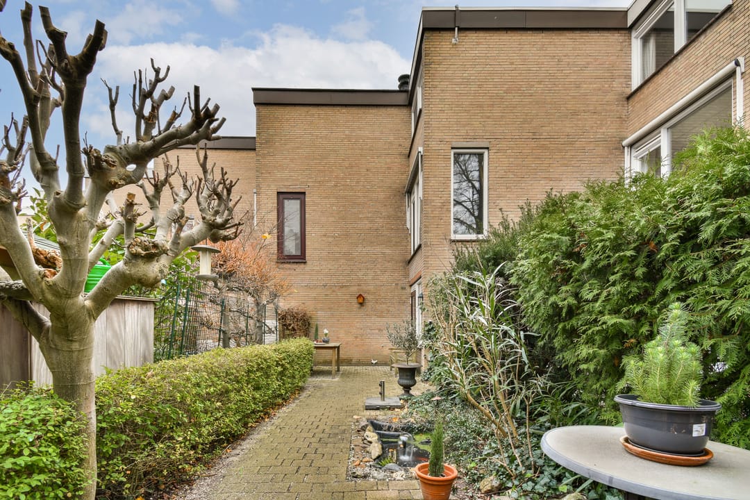 Photo 13 of Johan Willem Frisolaan 18