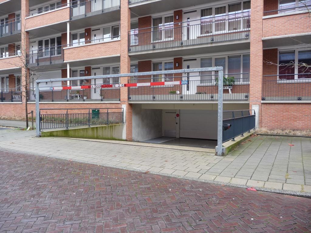 Foto 11 van Raadhuisstraat