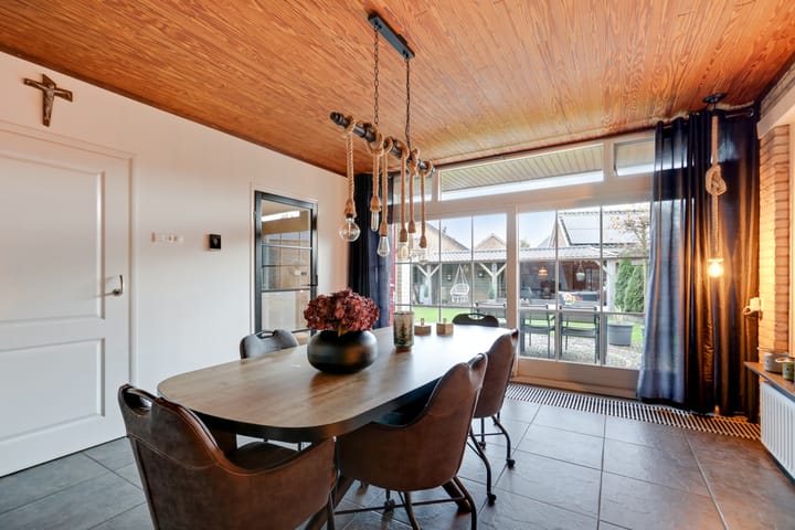 Foto 19 van Prins Clausstraat 4