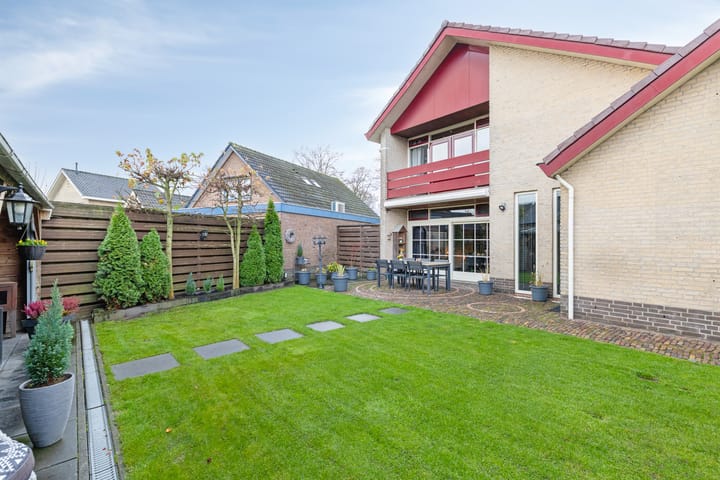 Foto 31 van Prins Clausstraat 4