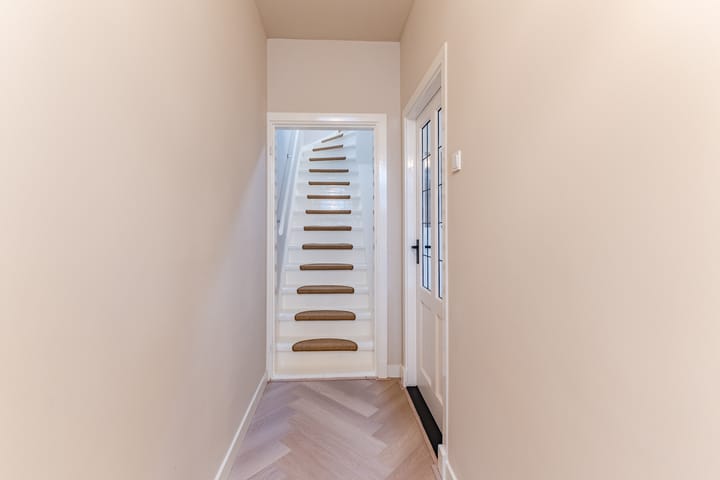 Foto 4 van Moleneindstraat 45