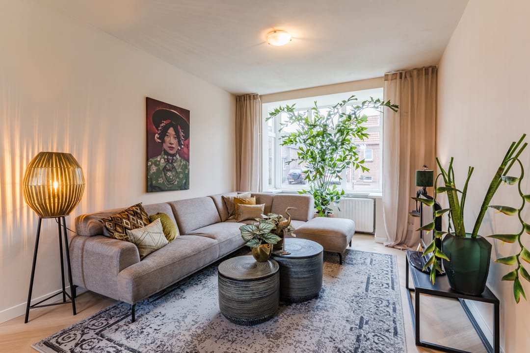 Foto 8 van Moleneindstraat 45