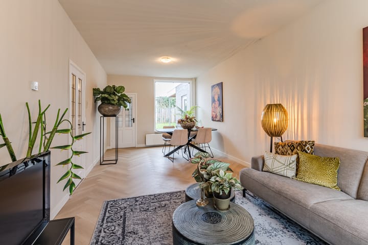 Foto 9 van Moleneindstraat 45