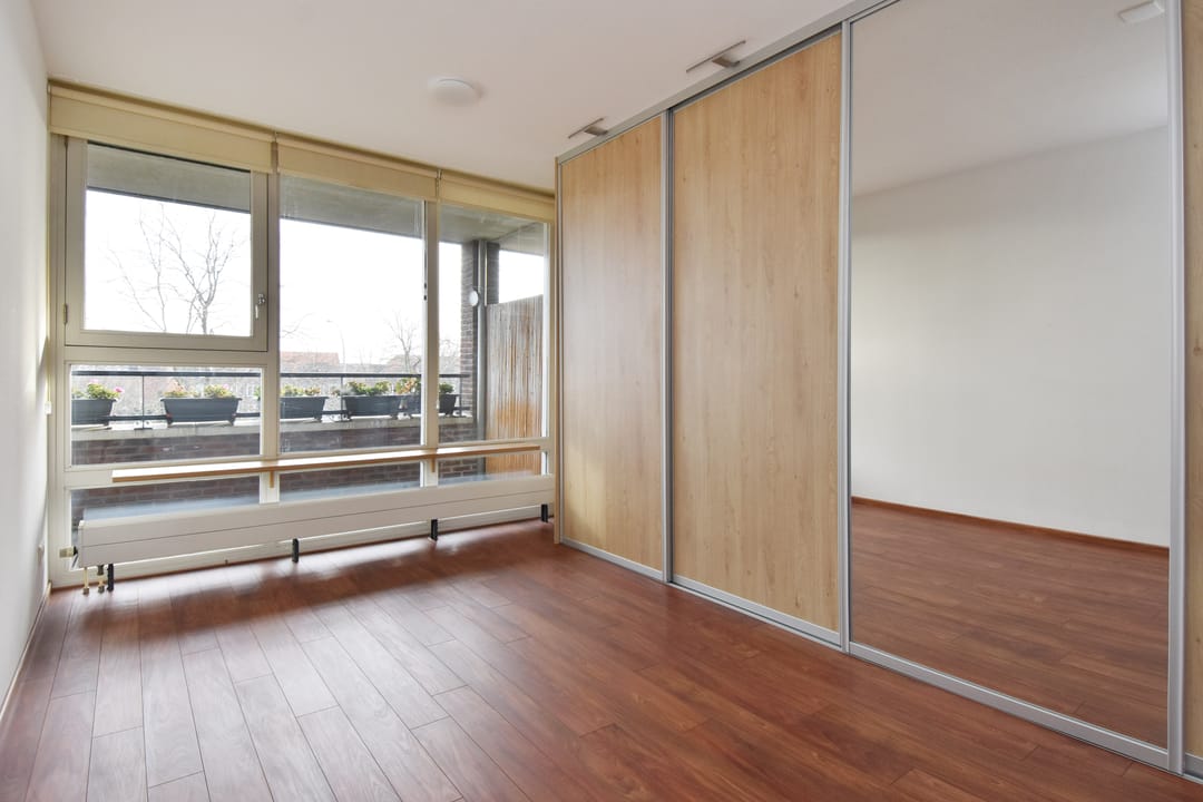 Photo 17 of Wingerd 34