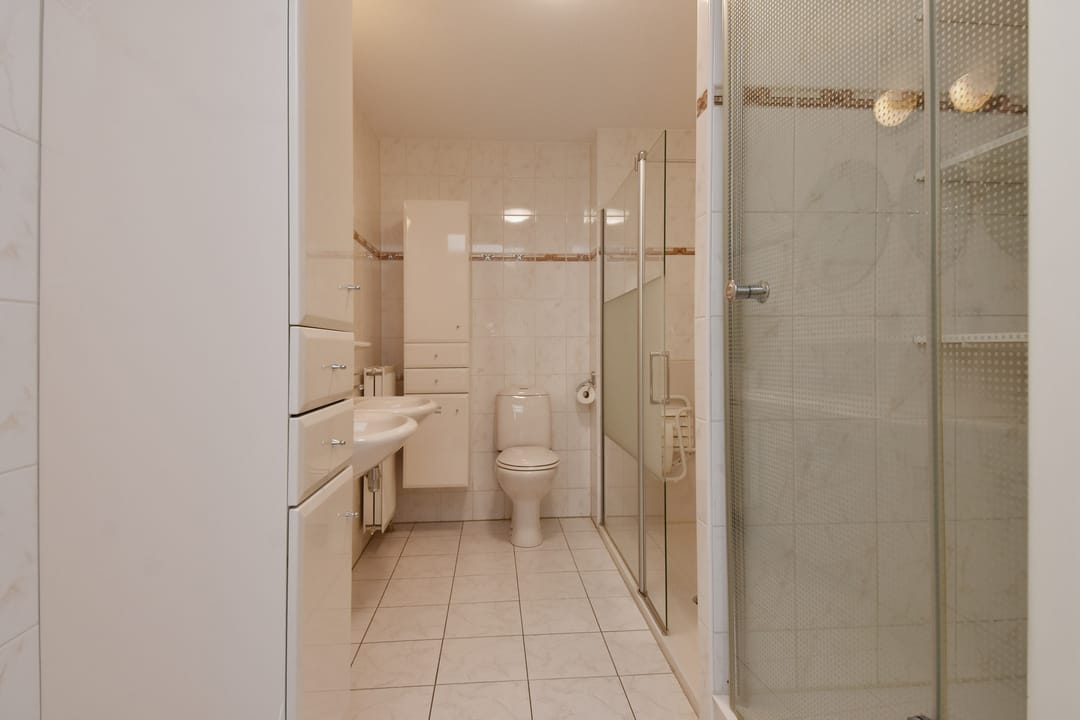 Photo 22 of Wingerd 34