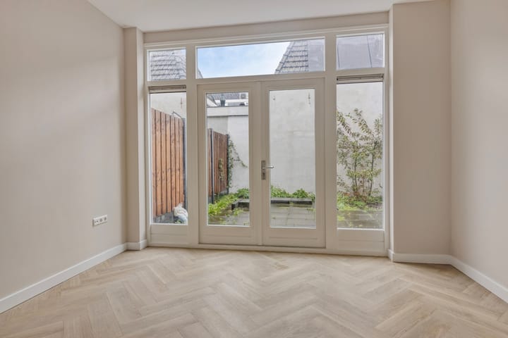 Foto 8 van Da Costastraat 12