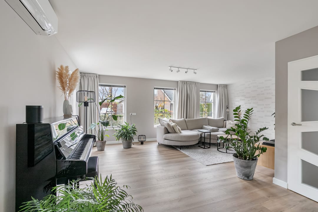 Foto 2 van Warmoezerij 28