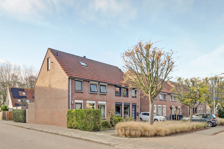 Foto 29 van Hammarskjöldstede 15