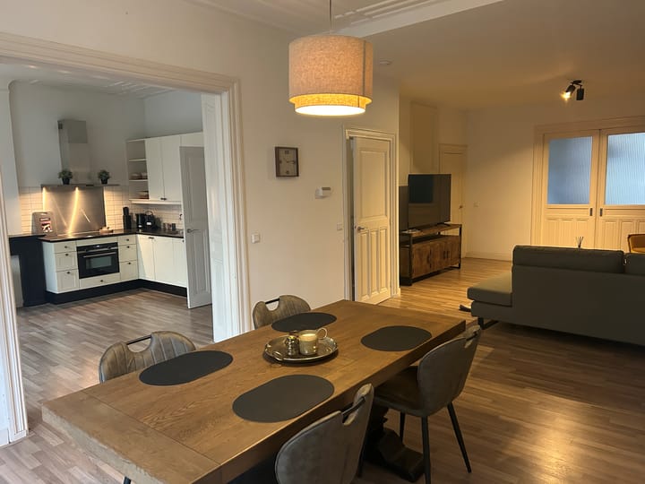 Foto 1 van Roo-Valkstraat 23-C